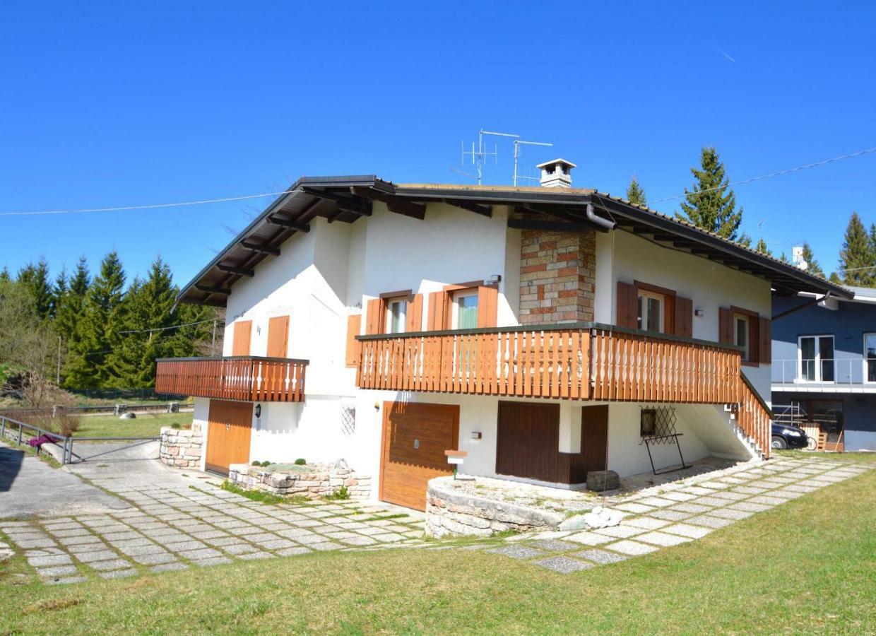 Graziosa Bifamiliare Ad Asiago Con Giardino Privato Kültér fotó
