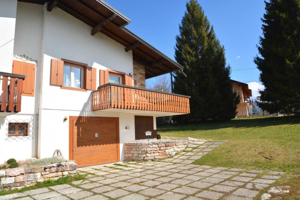 Graziosa Bifamiliare Ad Asiago Con Giardino Privato Kültér fotó